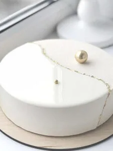 White Mirror Glaze