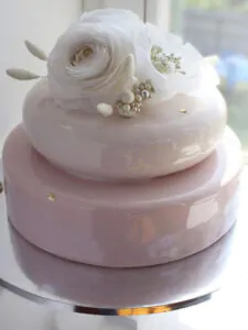 Neutral Mirror Glaze